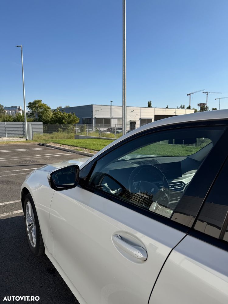BMW Seria 3 320d xDrive Aut. Advantage - 12