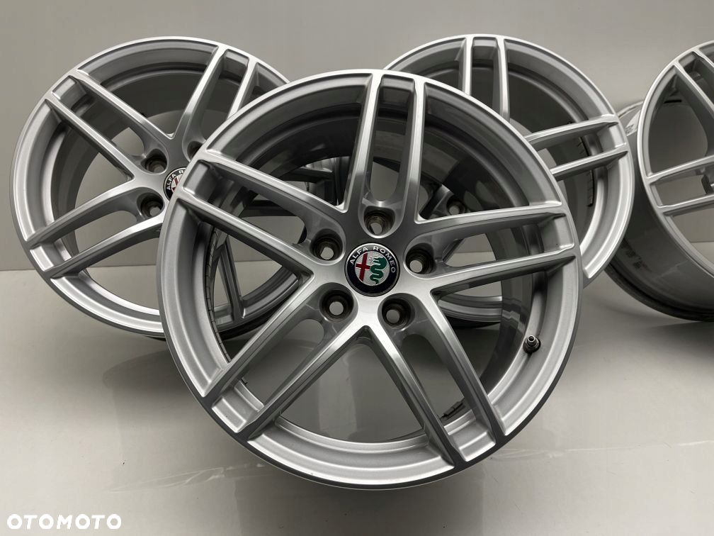 FELGI ALFA ROMEO GIULIA GIELIETTA SPIDER 7J 16 ET31 156107467 - 2