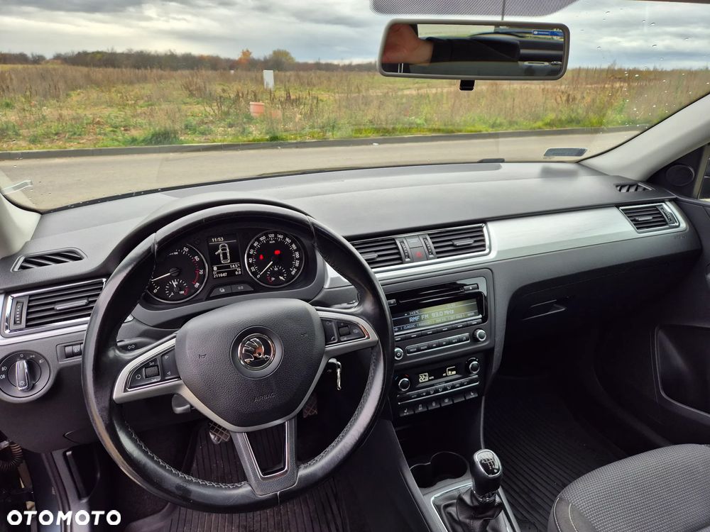 Skoda RAPID 1.2 TSI Ambition - 8