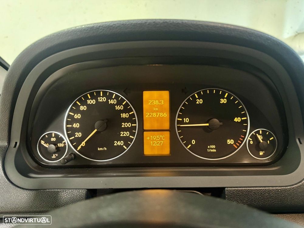 Mercedes-Benz A 200 CDI Avantgarde - 10