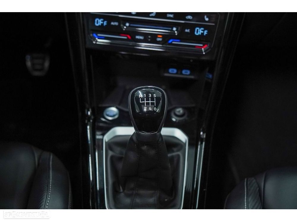 VW T-Roc 2.0 TDI R-Line - 33