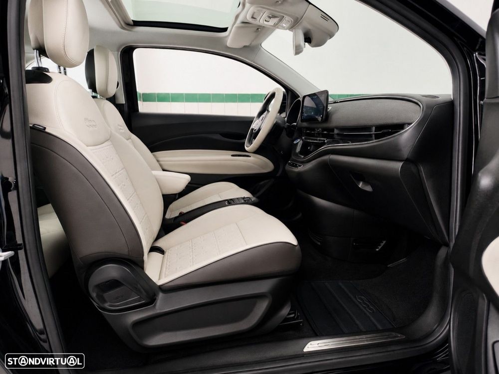 Fiat 500e La Prima - 11