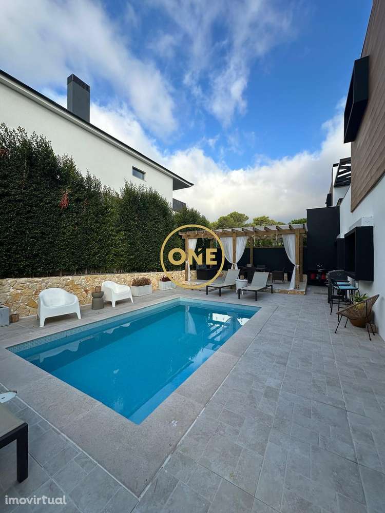 Moradia T4 com piscina privativa em condomínio – Quinta da Bicuda, Cas - Grande imagem: 4/51