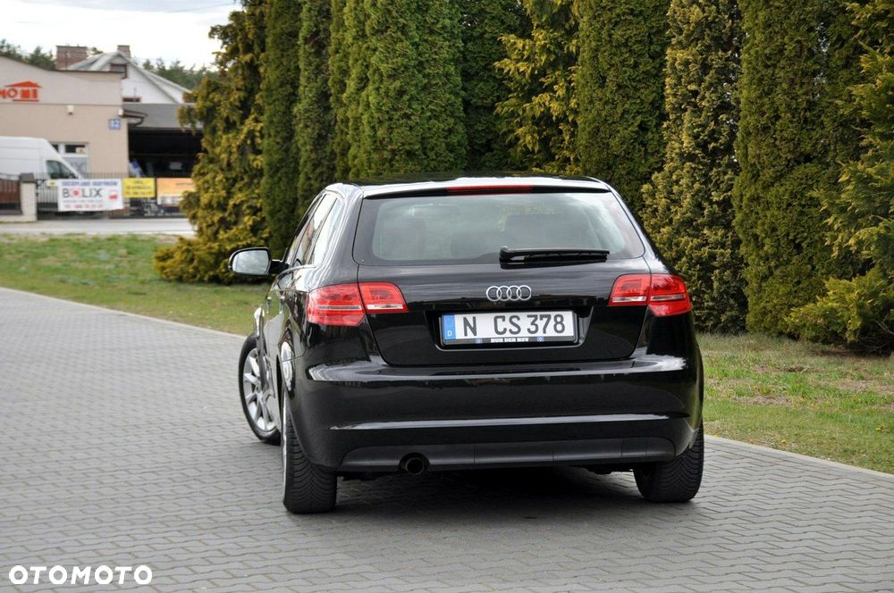 Audi A3 Sportback - 15