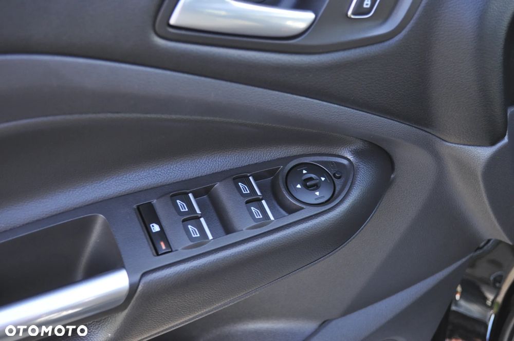 Ford Kuga 2.0 TDCi 4x4 Titanium - 19