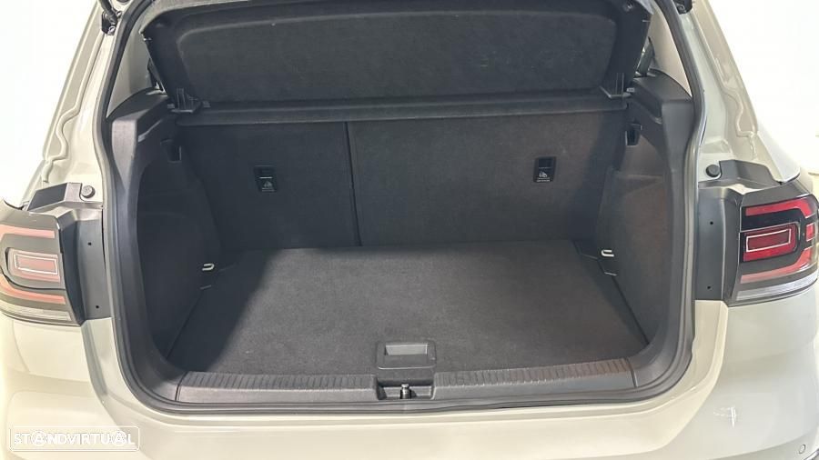 VW T-Cross 1.0 TSI Life DSG - 13