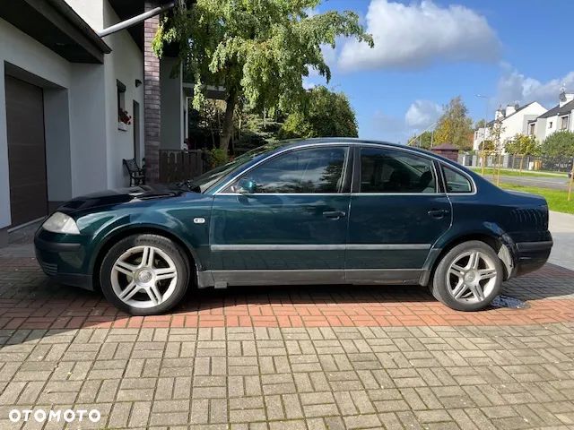 Volkswagen Passat 1.6 Comfortline - 8
