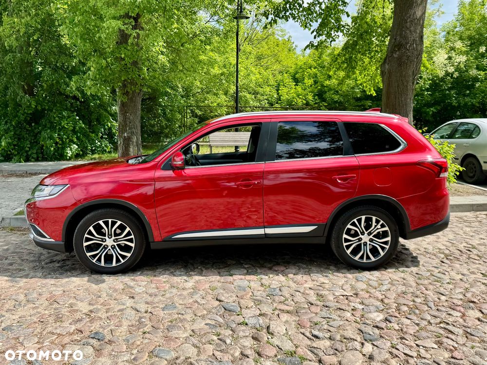 Mitsubishi Outlander - 11