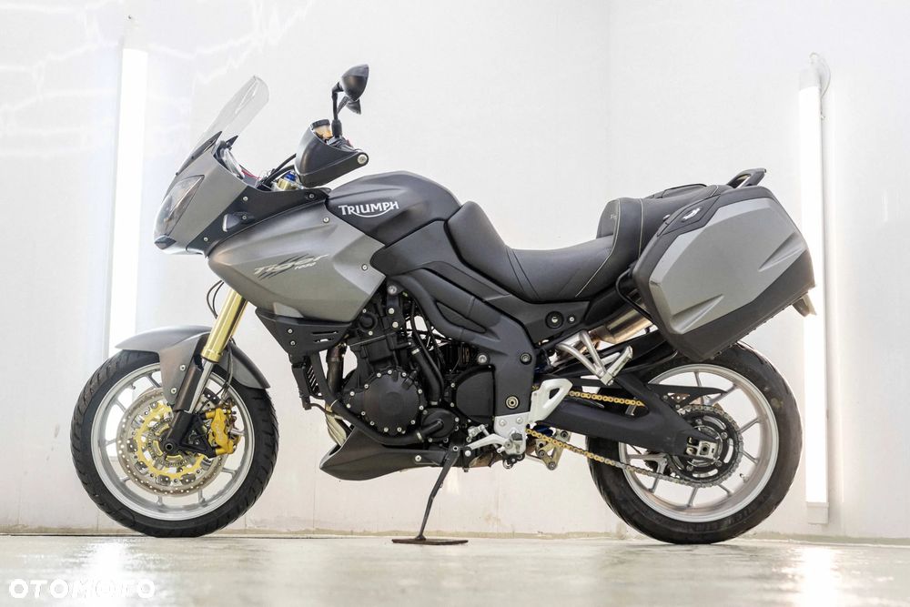 Triumph Tiger - 10