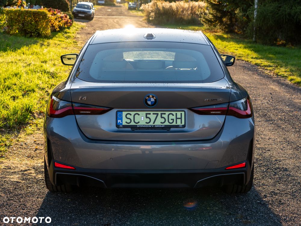 BMW i4 - 32