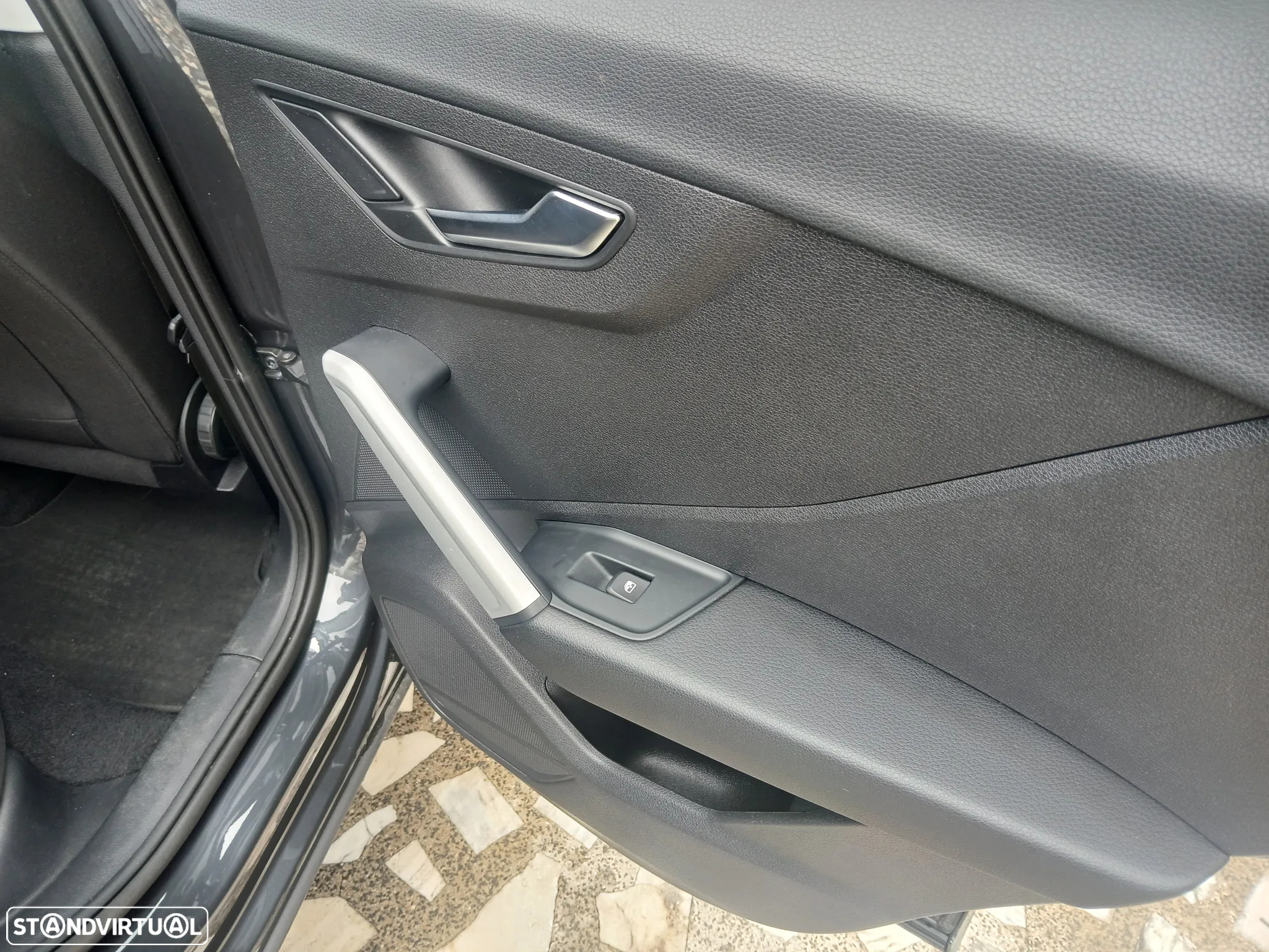 Audi Q2 35 TDI Advanced S tronic - 24