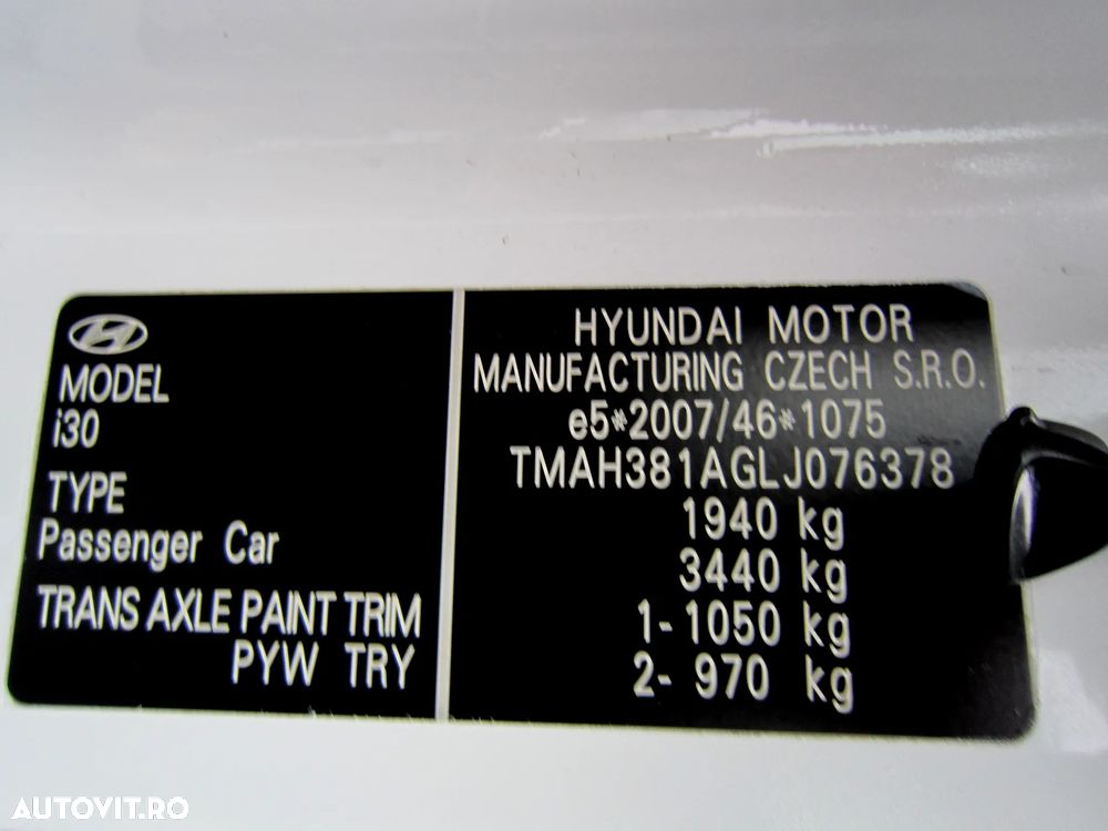 Hyundai i30 Kombi 1.6 CRDI DCT Select - 30