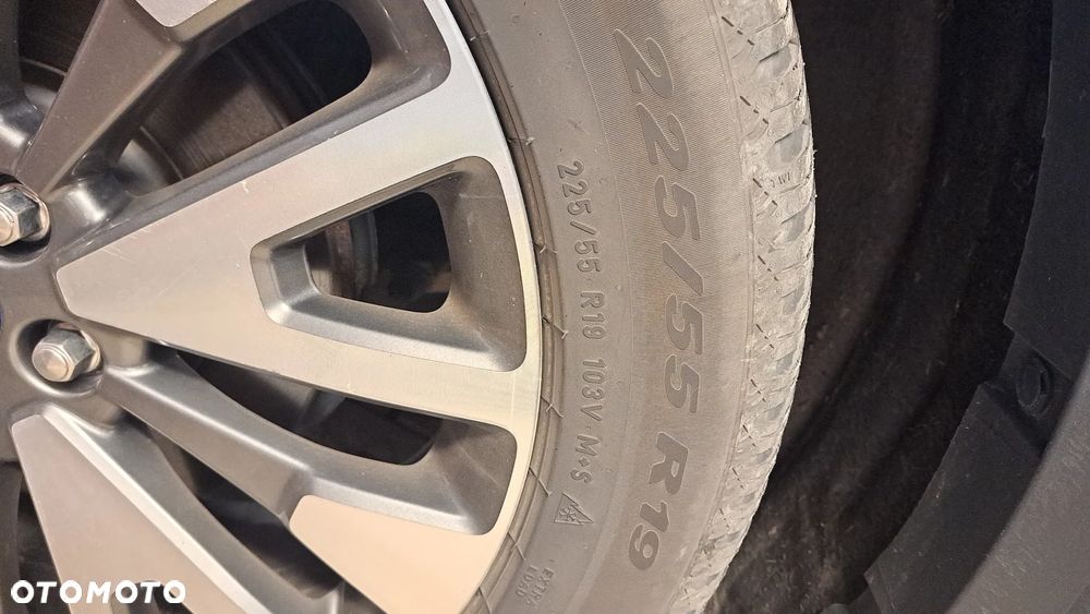Ford Kuga 2.5 Duratec FHEV TITANIUM - 14