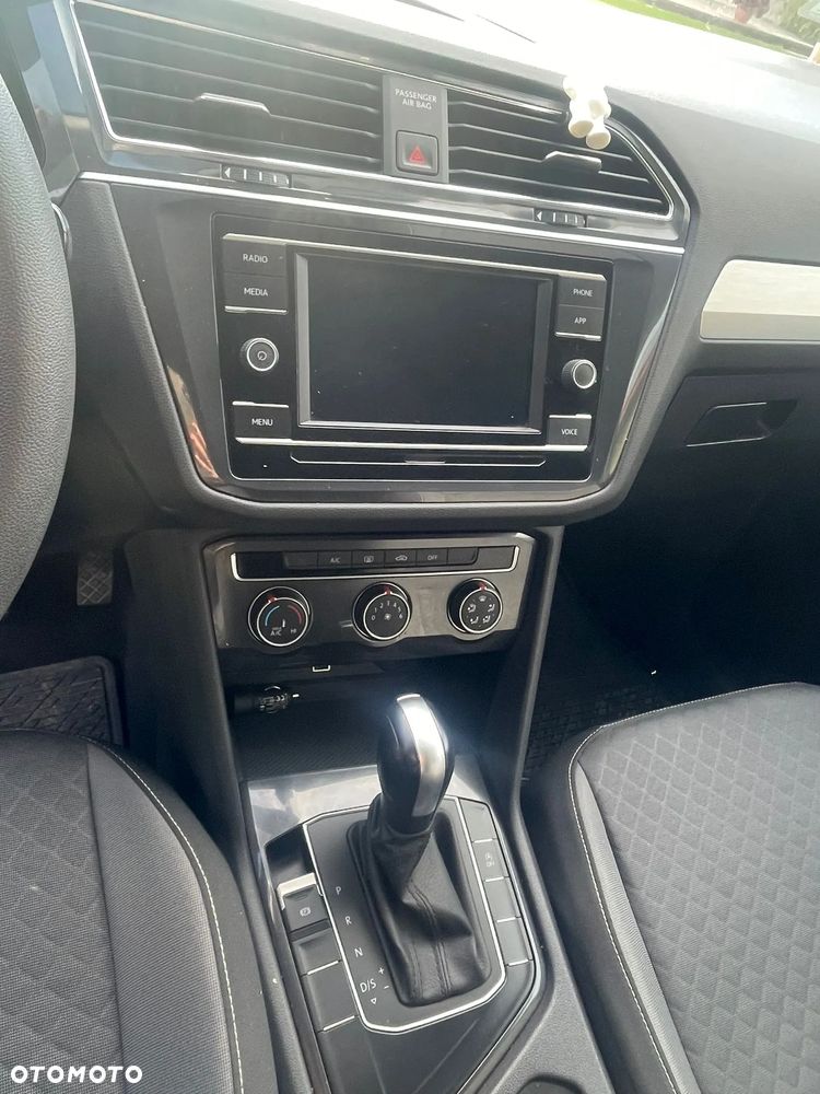 Volkswagen Tiguan - 5