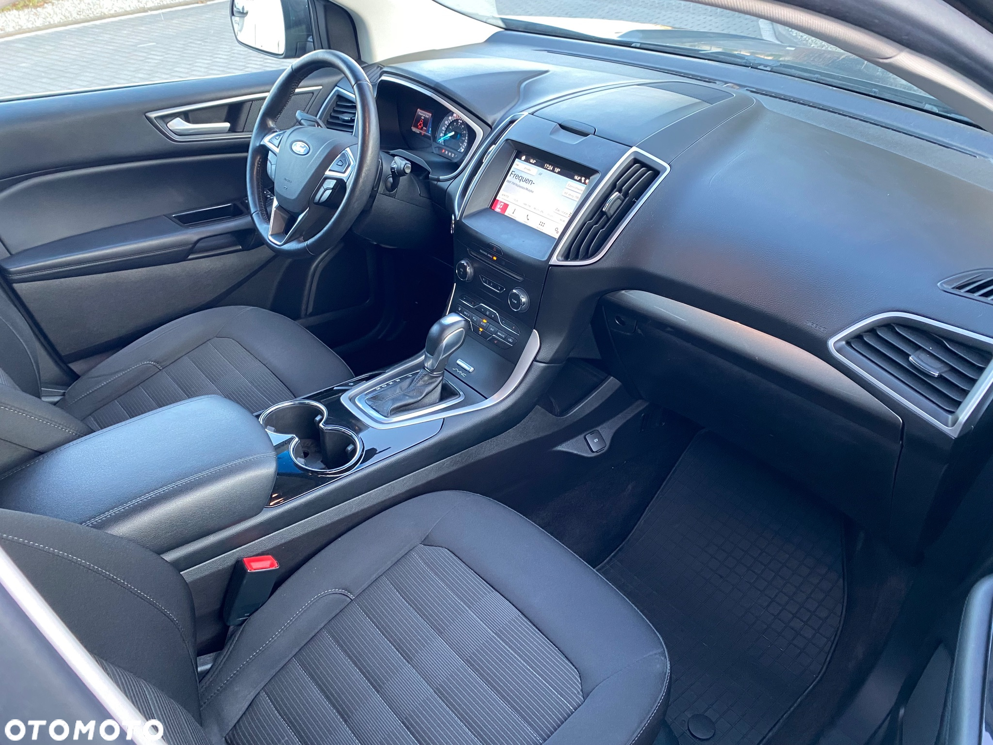 Ford Edge - 14