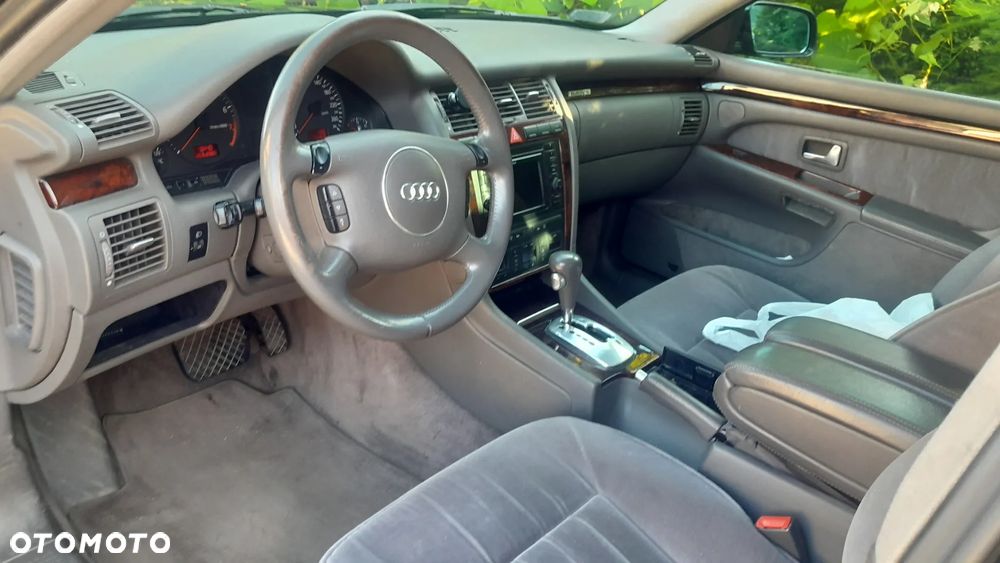 Audi A8 2.8 Quattro Tiptronic - 2