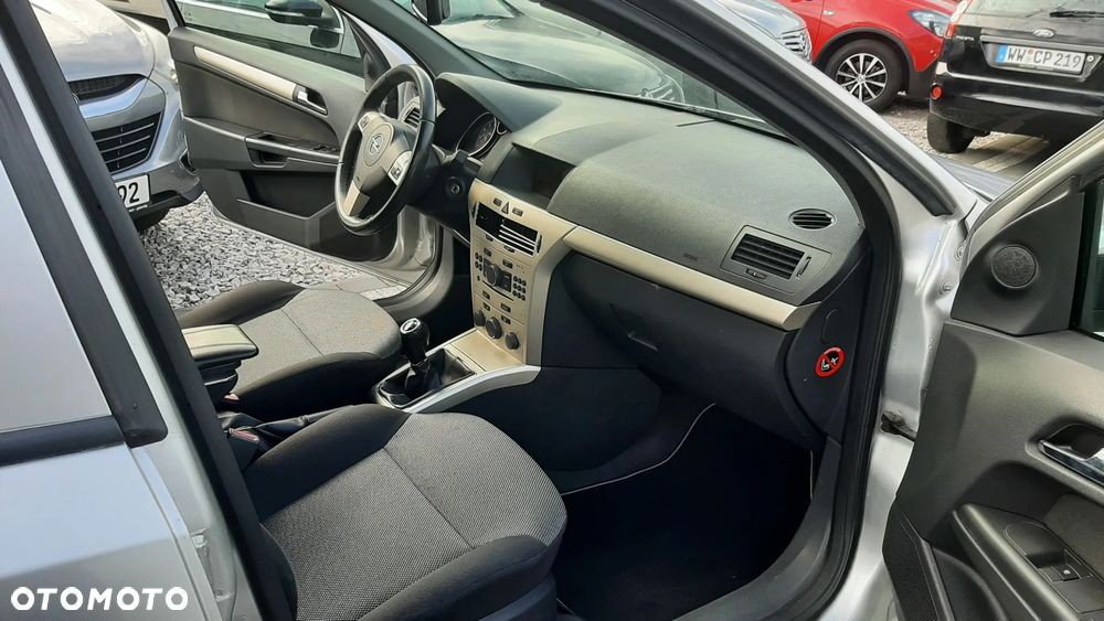 Opel Astra - 17