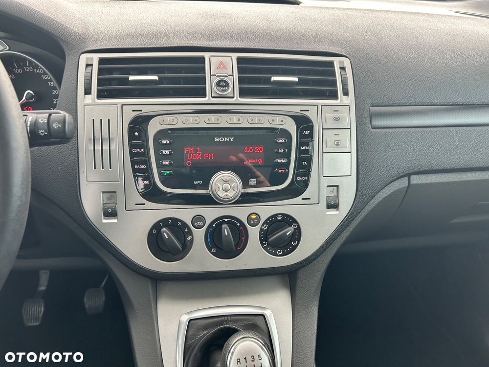 Ford Kuga 2.0 TDCi 4x4 Titanium - 20