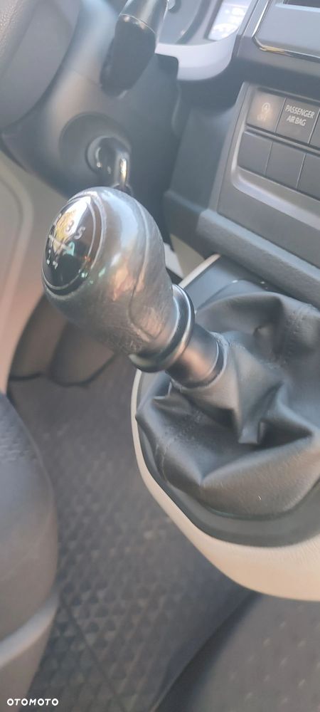 Volkswagen Caravelle 2.0 TDI L1 Trendline - 36