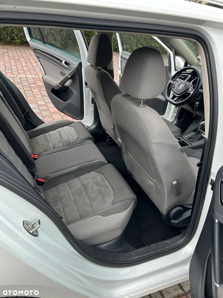 Volkswagen Golf 1.4 TSI ACT BlueMotion Technology DSG Highline - 28
