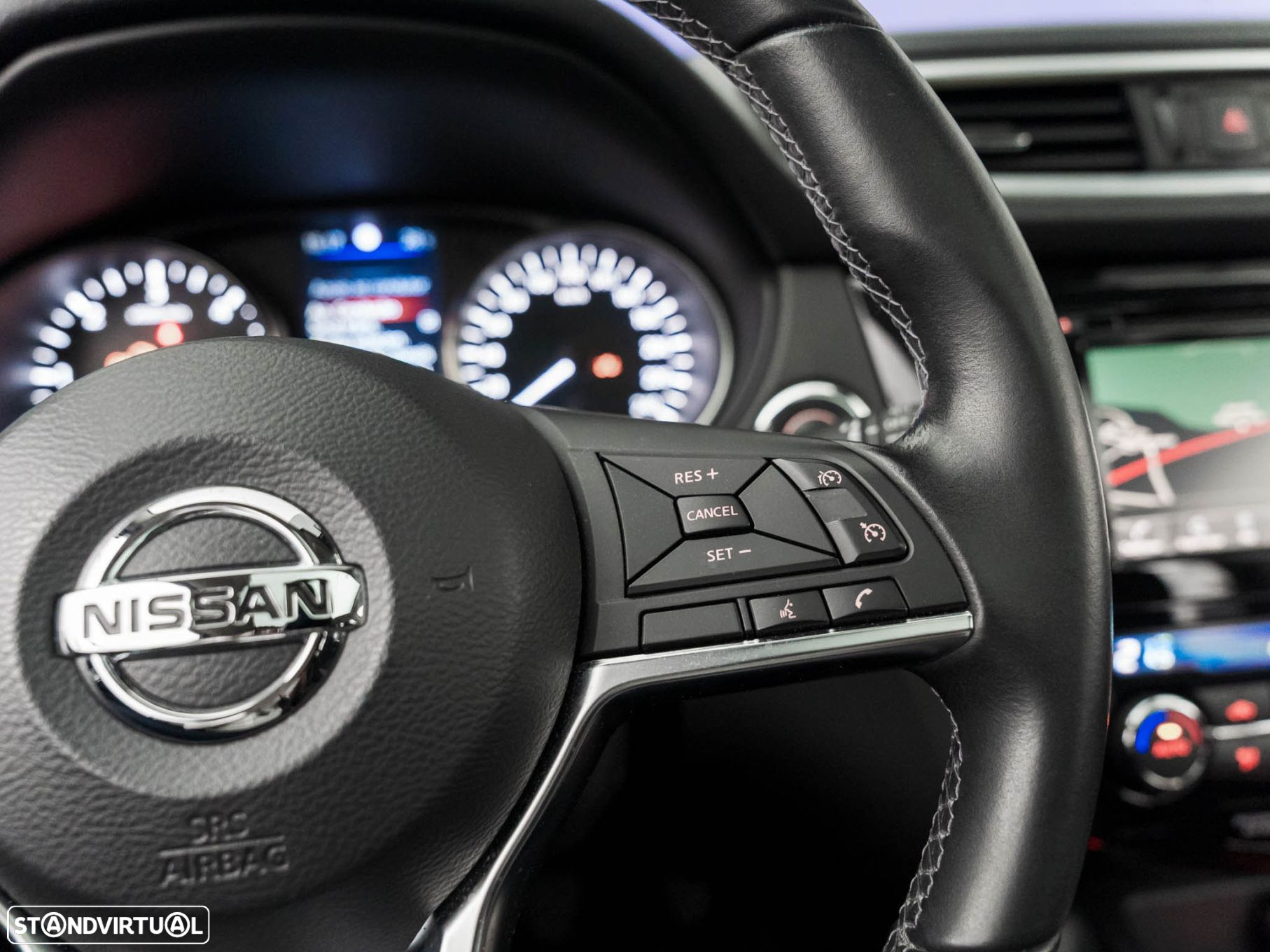 Nissan Qashqai 1.5 dCi N-Connecta - 24