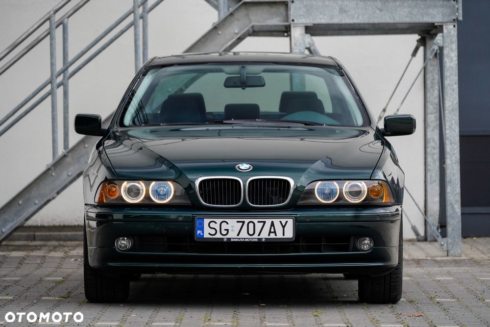 BMW Seria 5 525i - 4