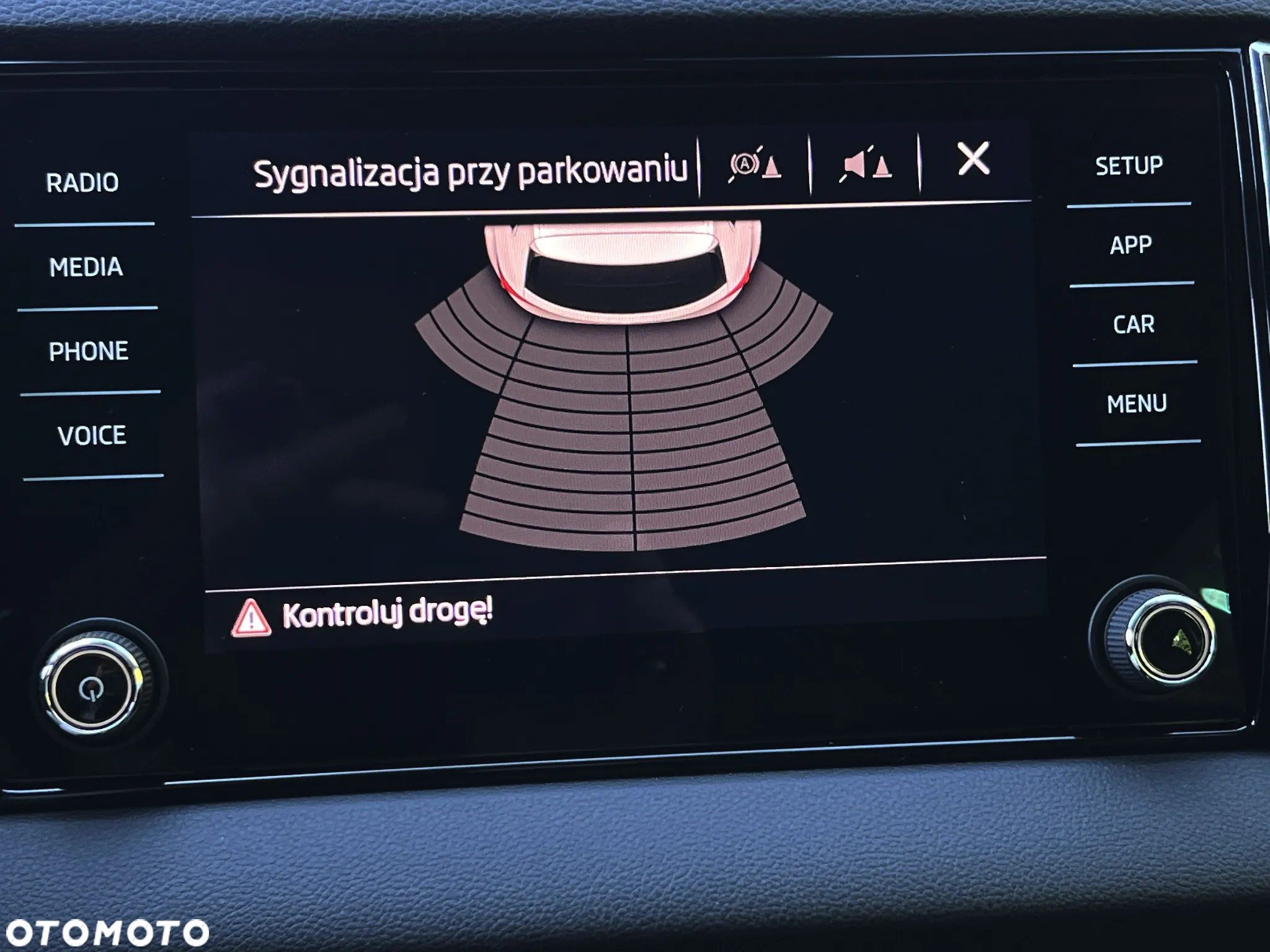 Skoda Karoq 1.5 TSI ACT 4x2 Style DSG - 34