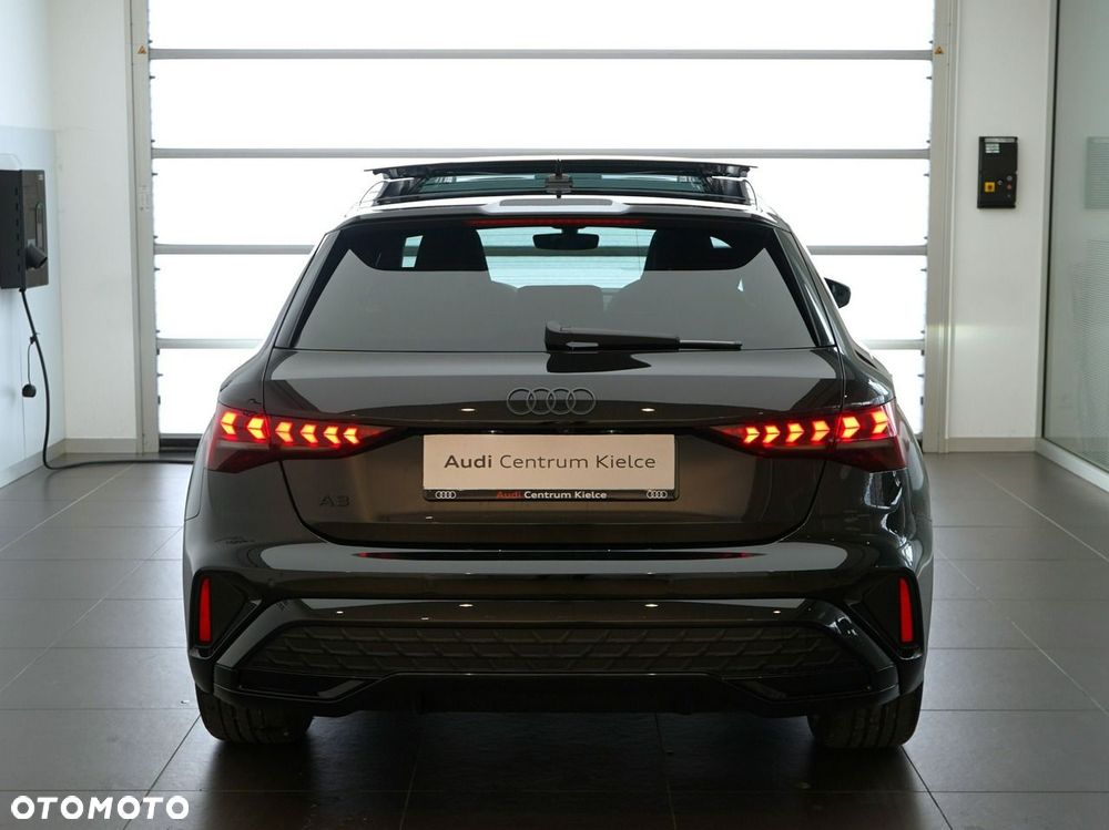 Audi A3 Sportback - 4