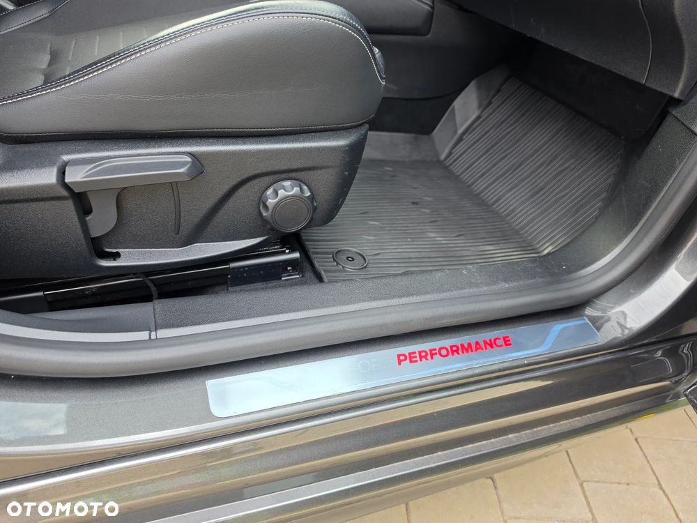 Ford Focus 2.3 EcoBoost ST-2 - 39