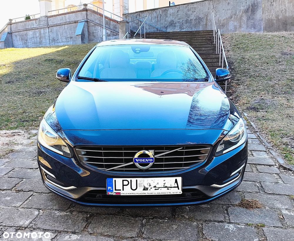 Volvo S60 D4 Drive-E Momentum - 16