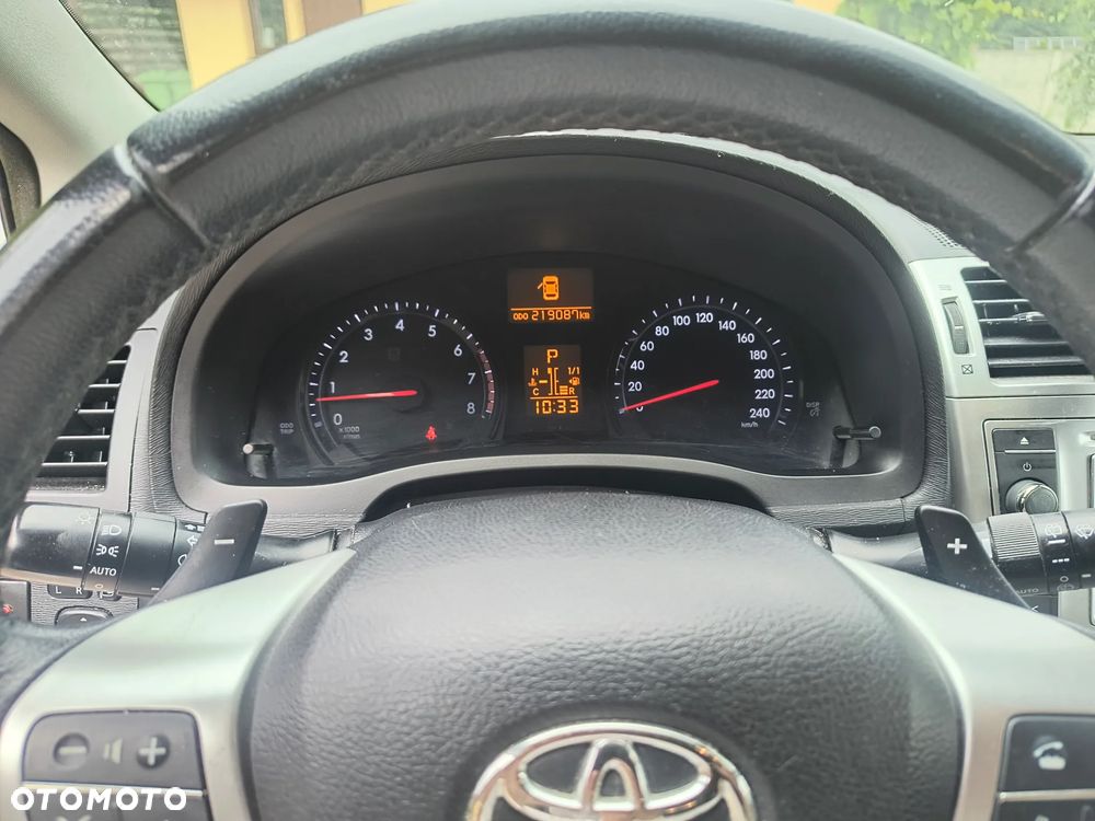 Toyota Avensis 2.0 Premium MS - 6