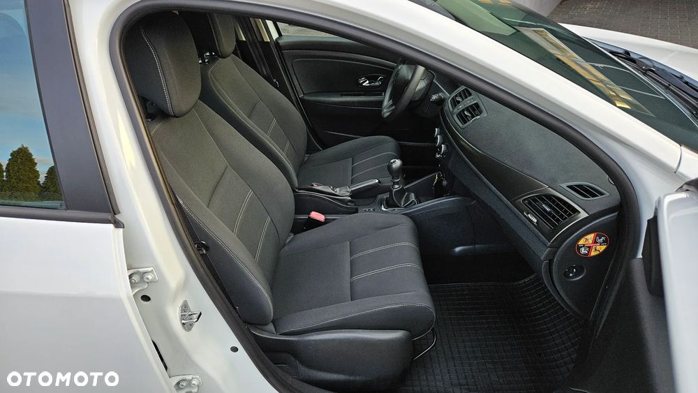 Renault Megane 1.6 16V 110 Night and Day - 19