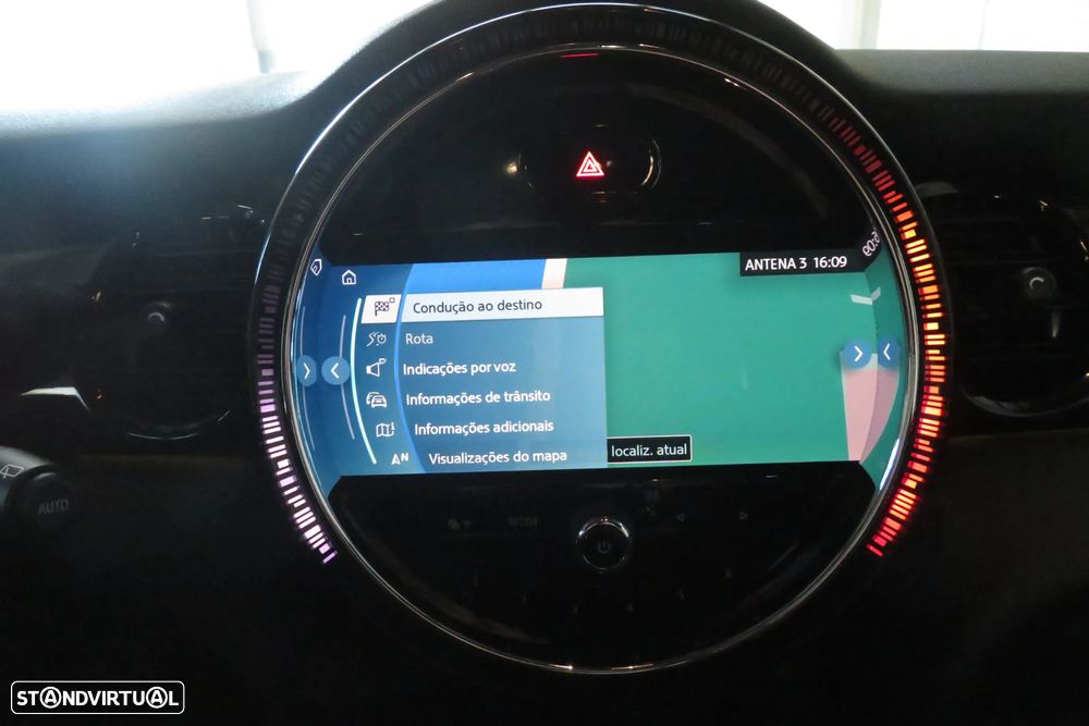 MINI 5 Portas Cooper Auto - 19