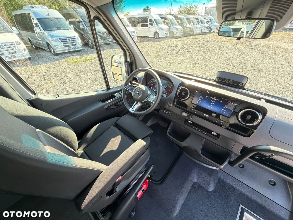Mercedes-Benz Sprinter 519 - 26