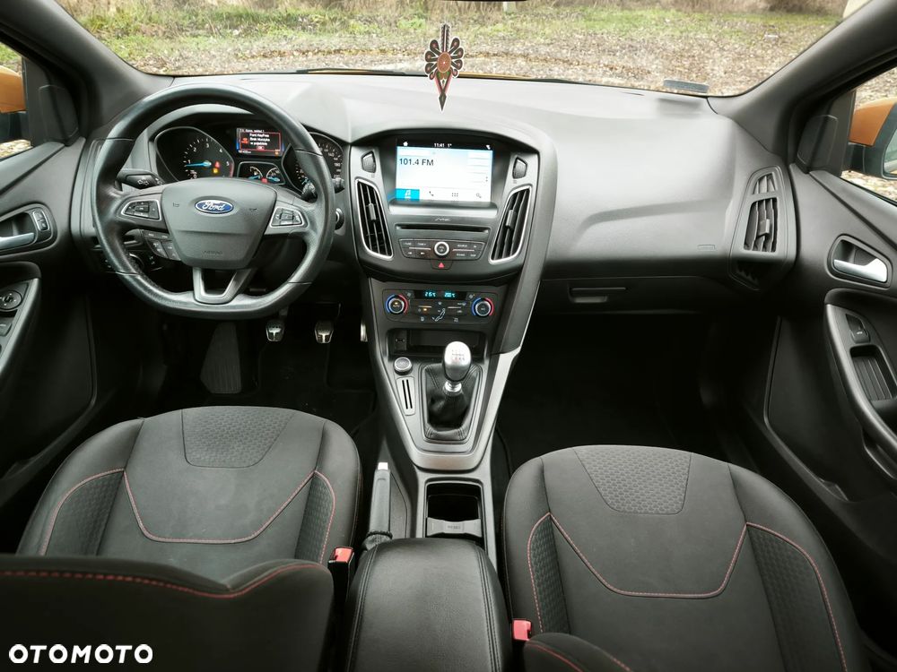 Ford Focus 1.5 TDCi ST-Line - 25