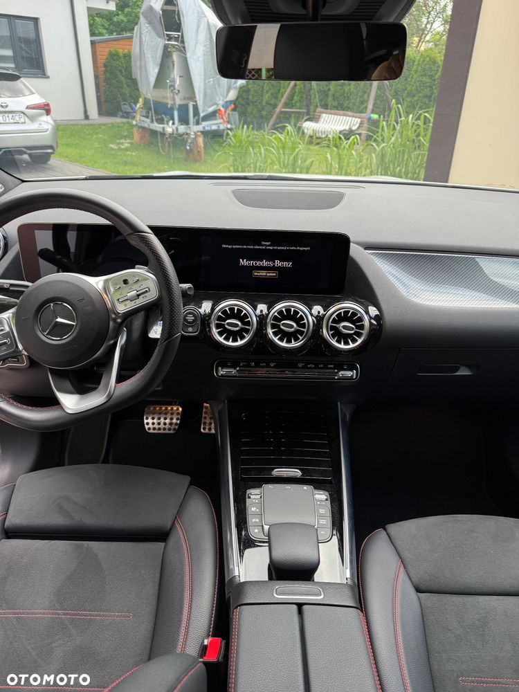 Mercedes-Benz GLA 200 AMG Line - 7