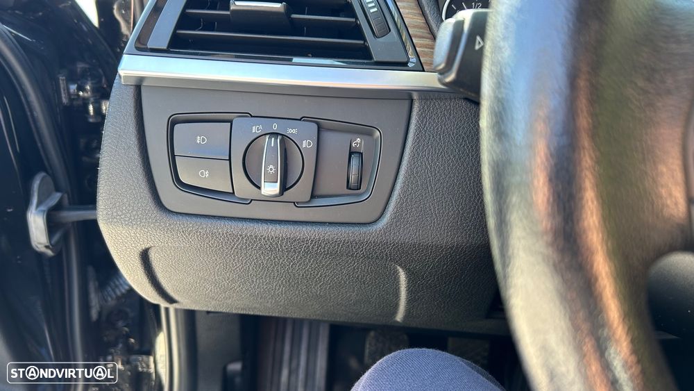 BMW 320 d Modern Line - 11