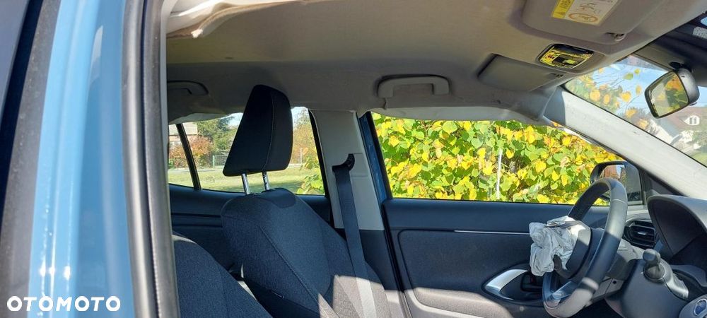 Toyota Yaris Cross Hybrid 1.5 Active - 12