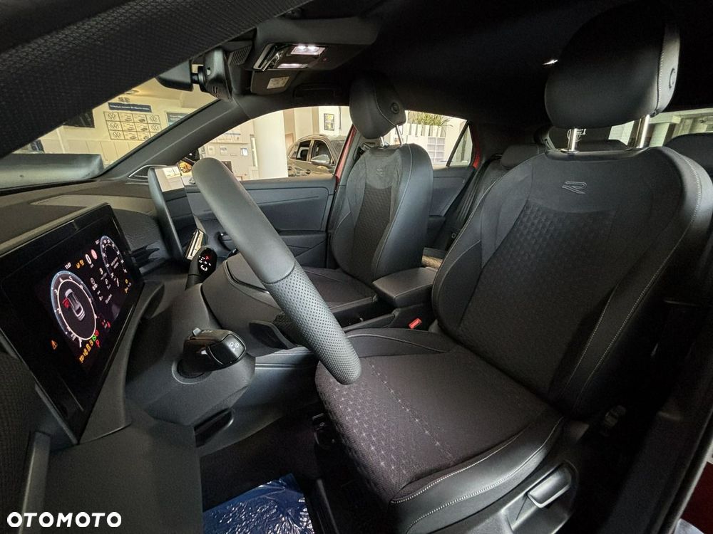 Volkswagen T-Roc 1.5 eTSI R-Line DSG - 15