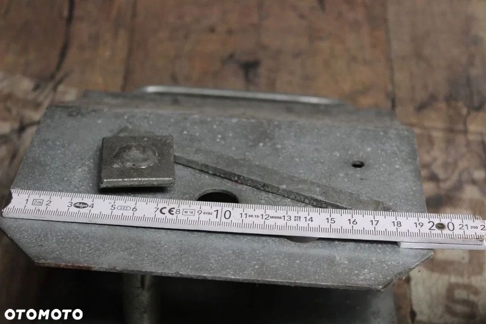 Blokada do lawety kampingu przyczepki - 6