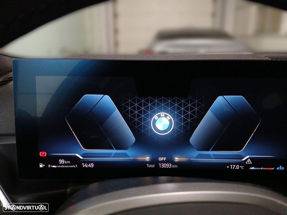 BMW 320 d Touring Pack Desportivo M Auto - 16