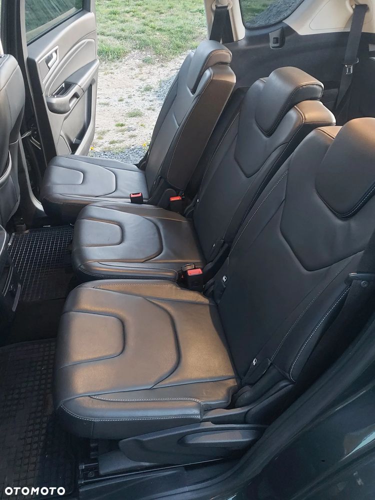 Ford S-Max 2.0 TDCi Titanium PowerShift - 13