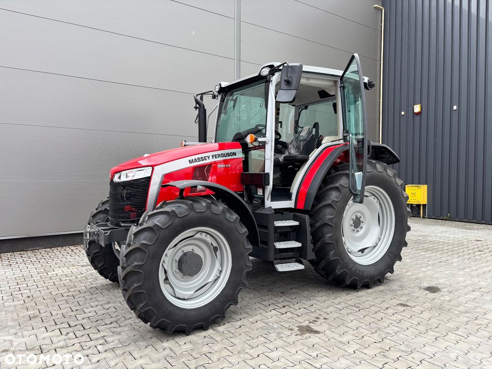 Massey Ferguson 5M.95 - 12
