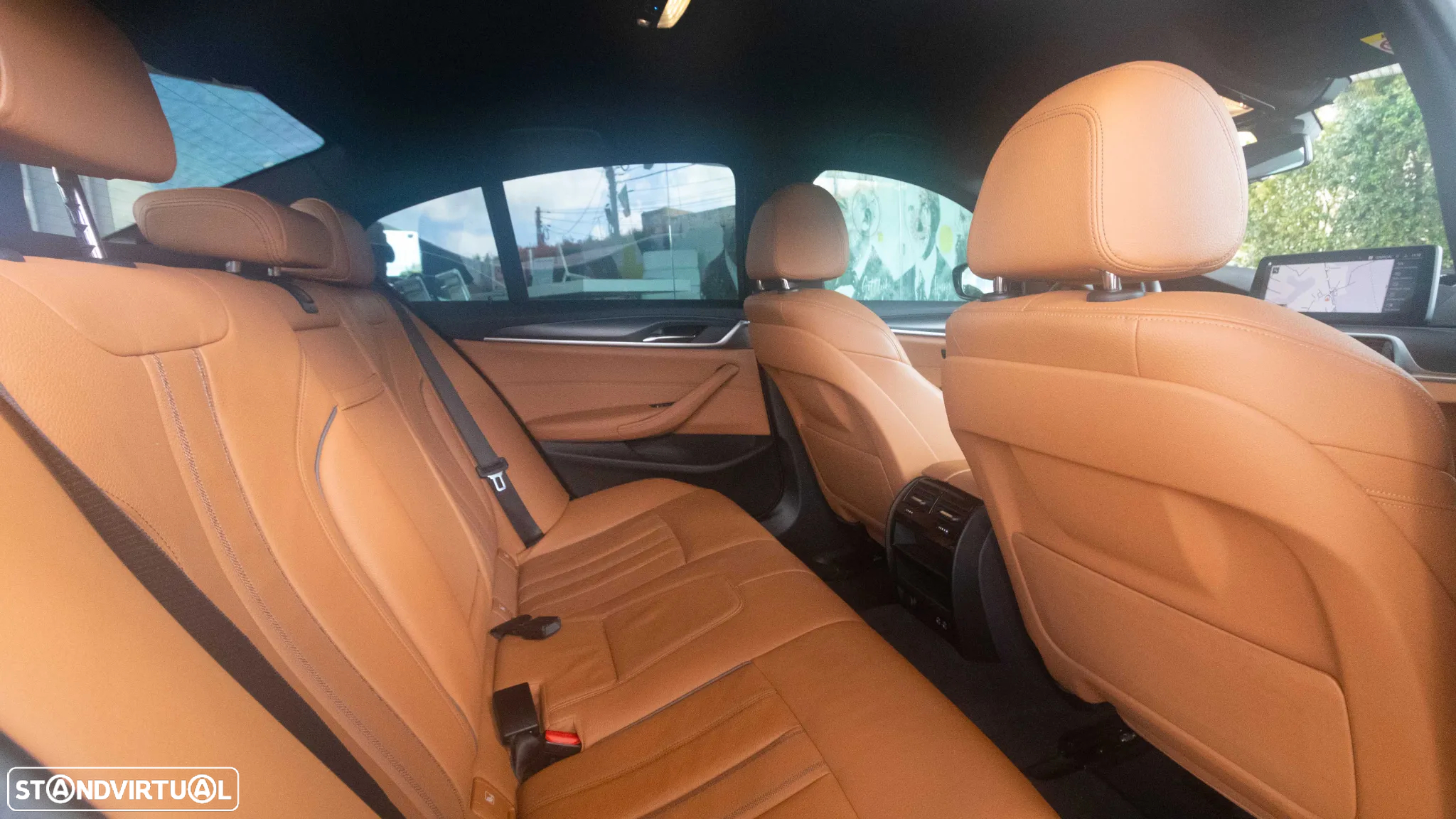 BMW 530 e Pack M - 11