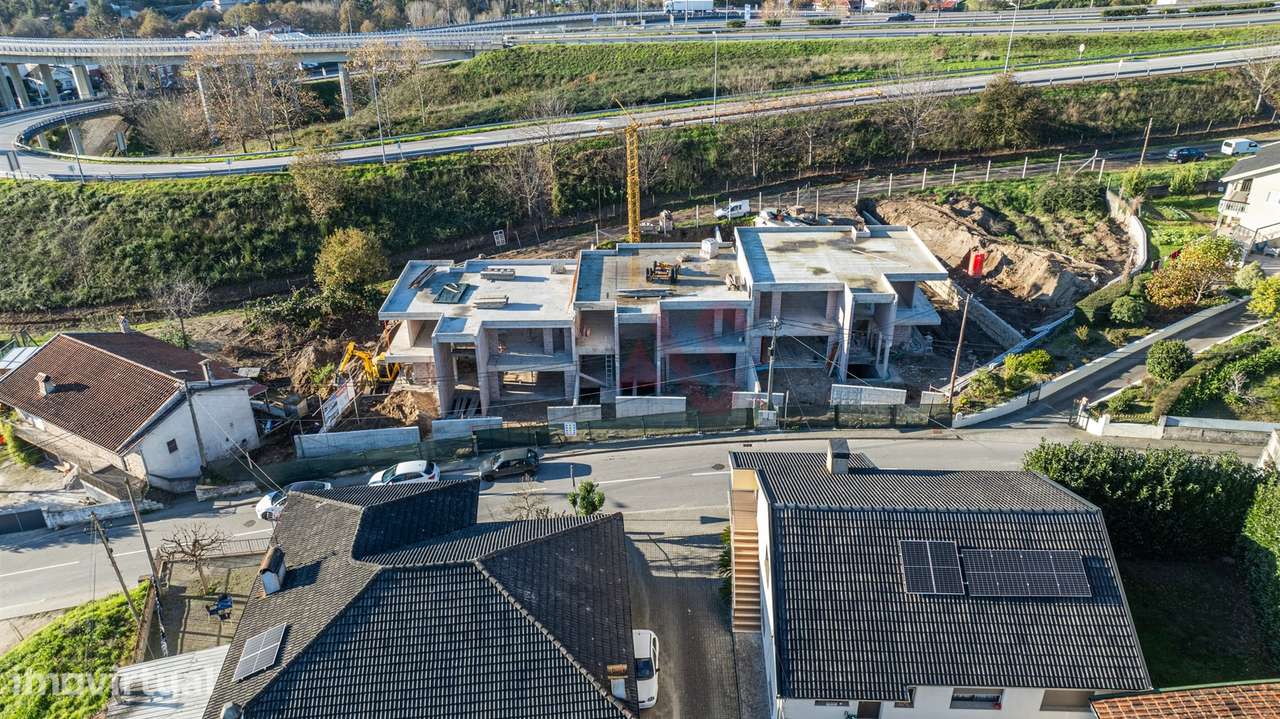 Moradia T3 em Banda em construção em Antime, Fafe - Grande imagem: 2/22
