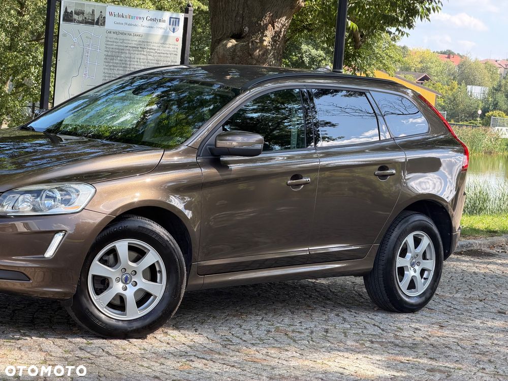 Volvo XC 60 D3 Geartronic Momentum - 33
