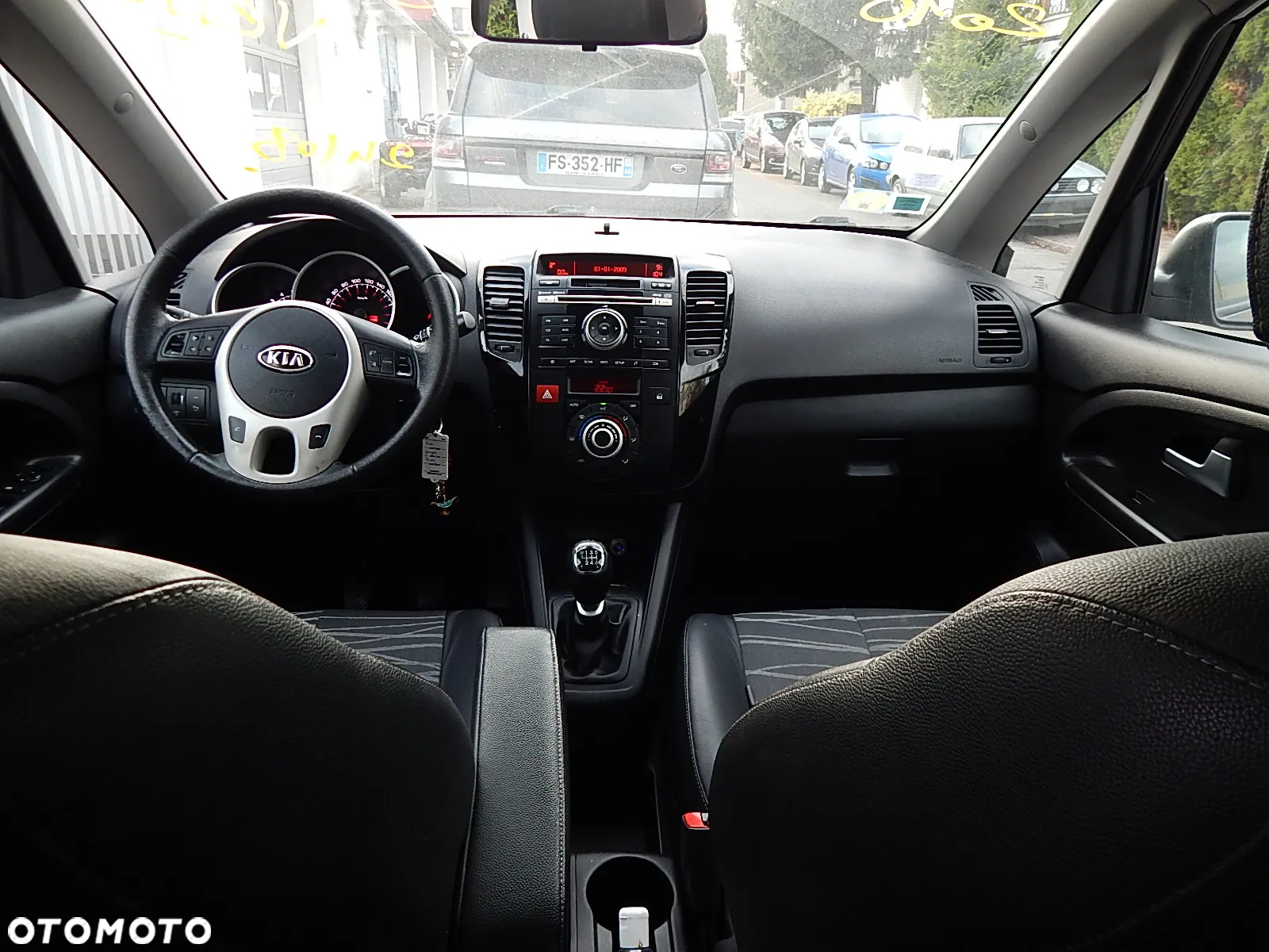 Kia Venga - 13