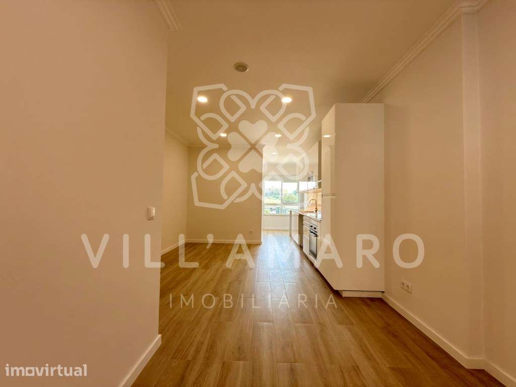 Apartamento T2, Novo, parqueamento, centro Malveira - Grande imagem: 4/17