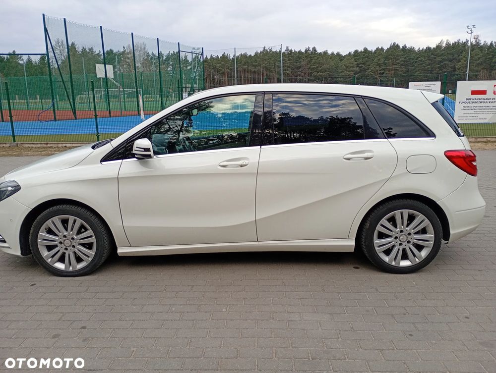 Mercedes-Benz Klasa B 180 CDI (BlueEFFICIENCY) - 11