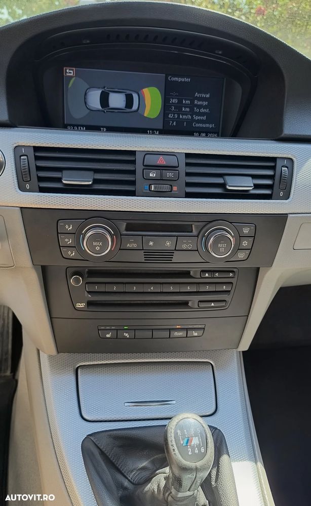 BMW Seria 3 320i M Sport Edition - 16